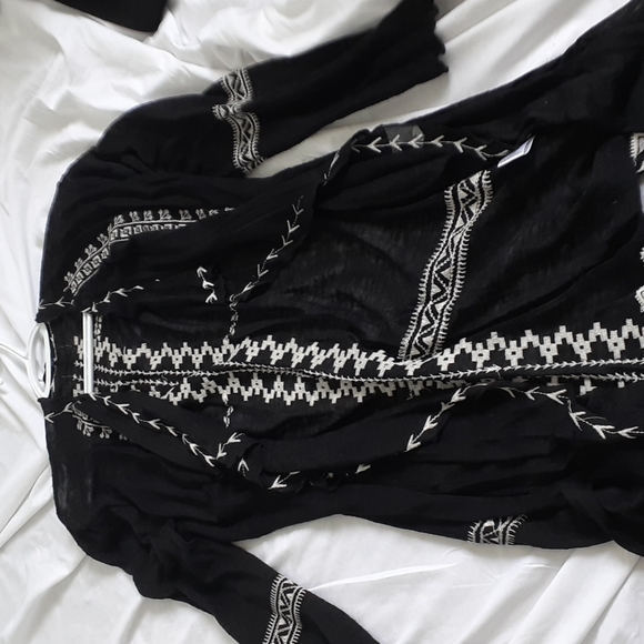 Cardigan - Picture 1 of 1